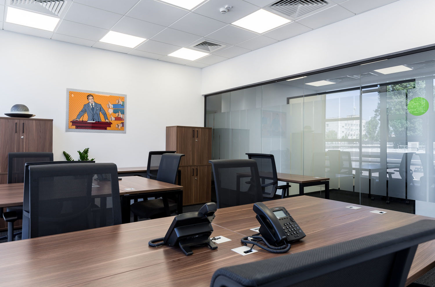 EC2B9166-HDR