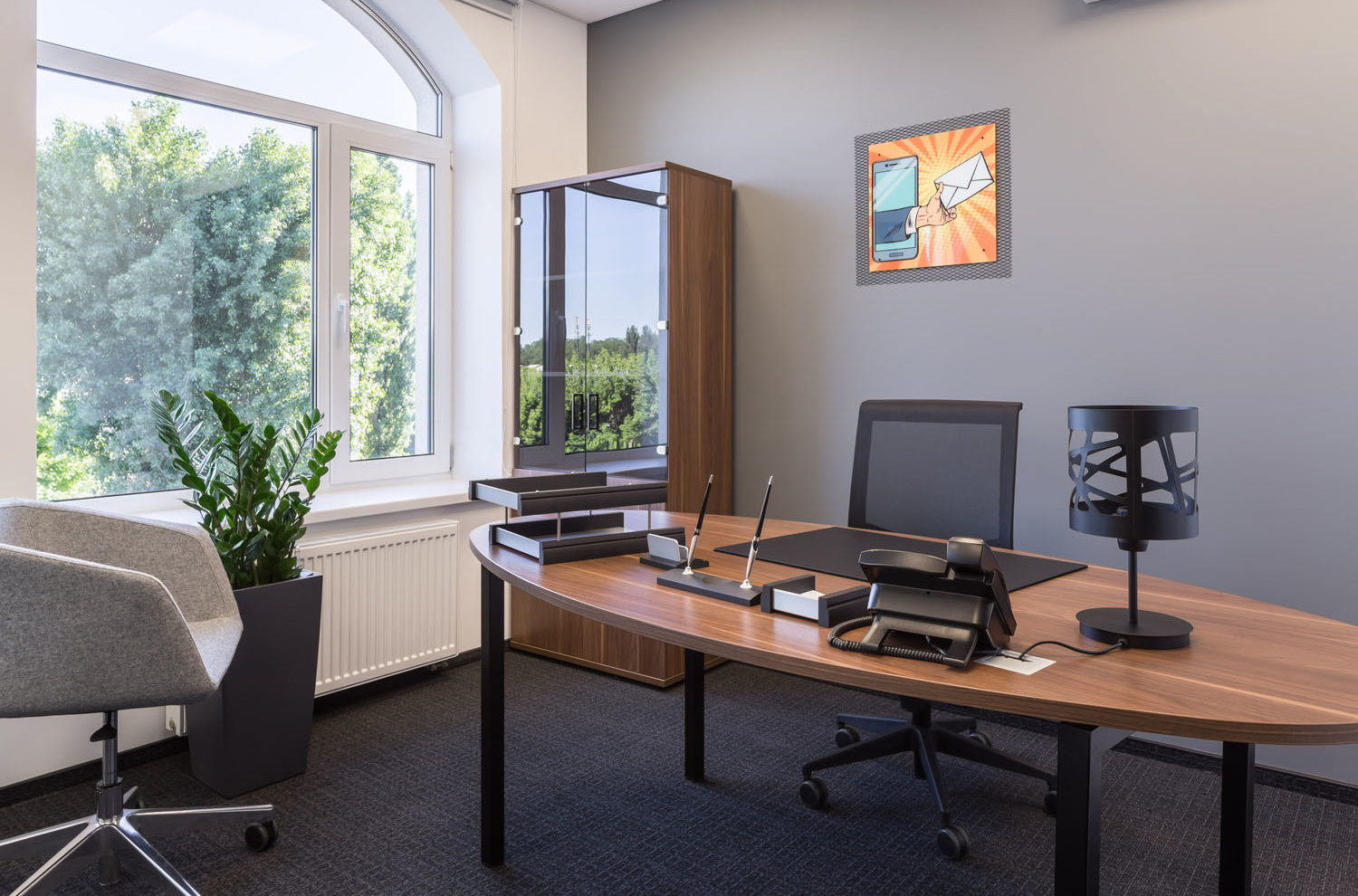 EC2B9272-HDR