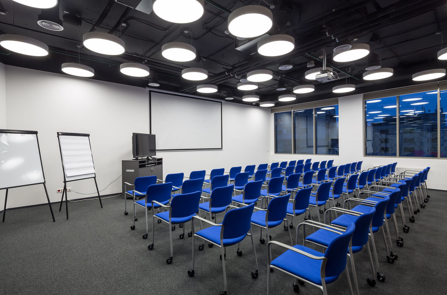 _C2B3307_1